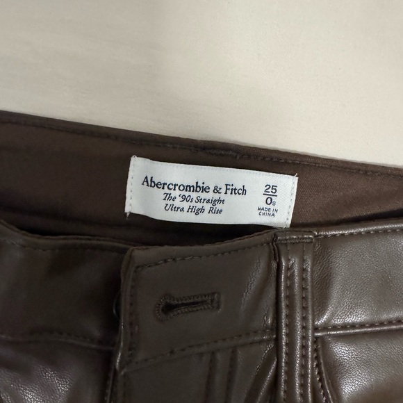 Abercrombie & Fitch Faux Leather High-Rise Straight Pants - Dark Brown - Picture 4 of 4
